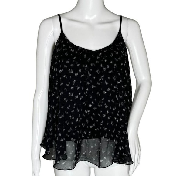 Express Shirt‎ Womens Medium Black White Floral Flower Blouse Casual Romantic - Picture 1 of 8